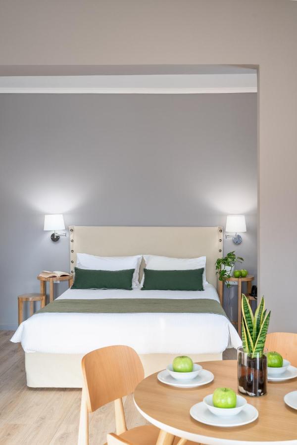 Chroma Fashion Rooms & Apartments Athene Buitenkant foto