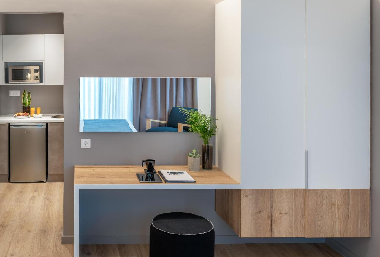 Chroma Fashion Rooms & Apartments Athene Buitenkant foto