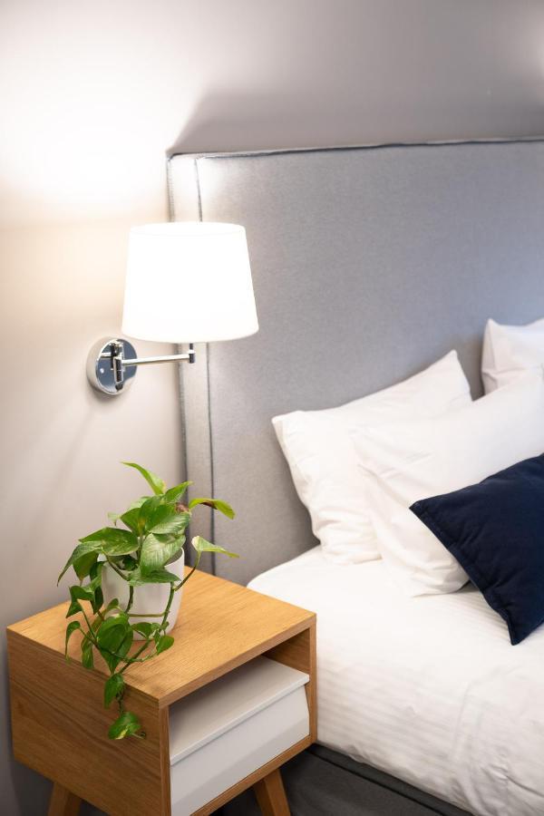 Chroma Fashion Rooms & Apartments Athene Buitenkant foto